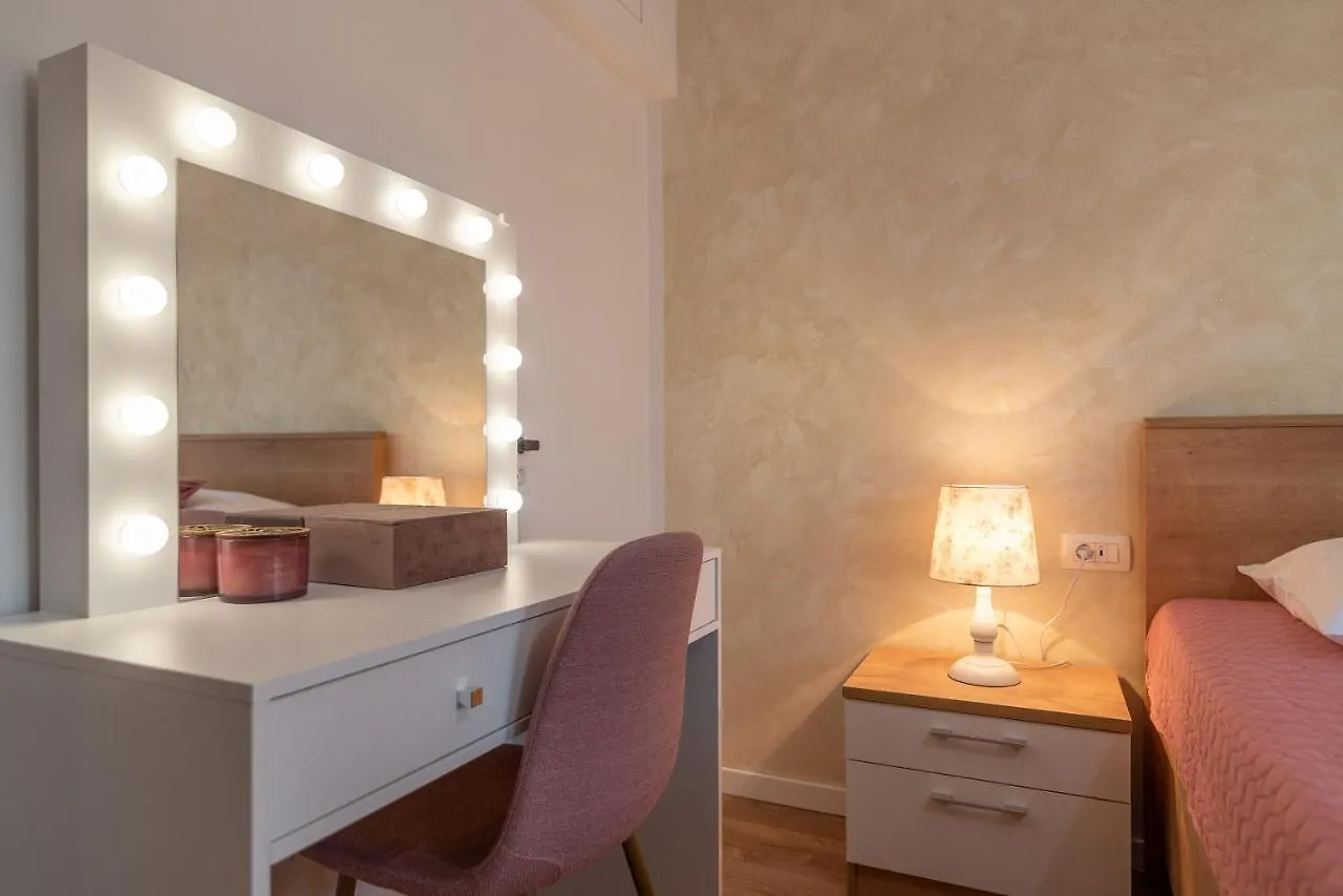 Apartments Villa Magdalena Trogir Croatia